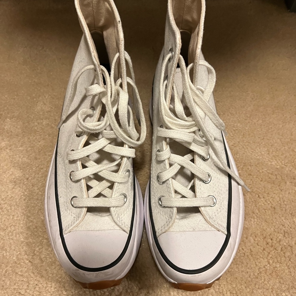 Converse Run Star Hike
